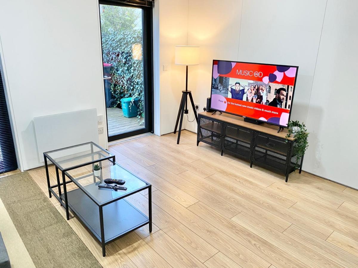 Large Townhouse 5 Beds With Two Parking Spaces - Centre Casa de Férias Manchester