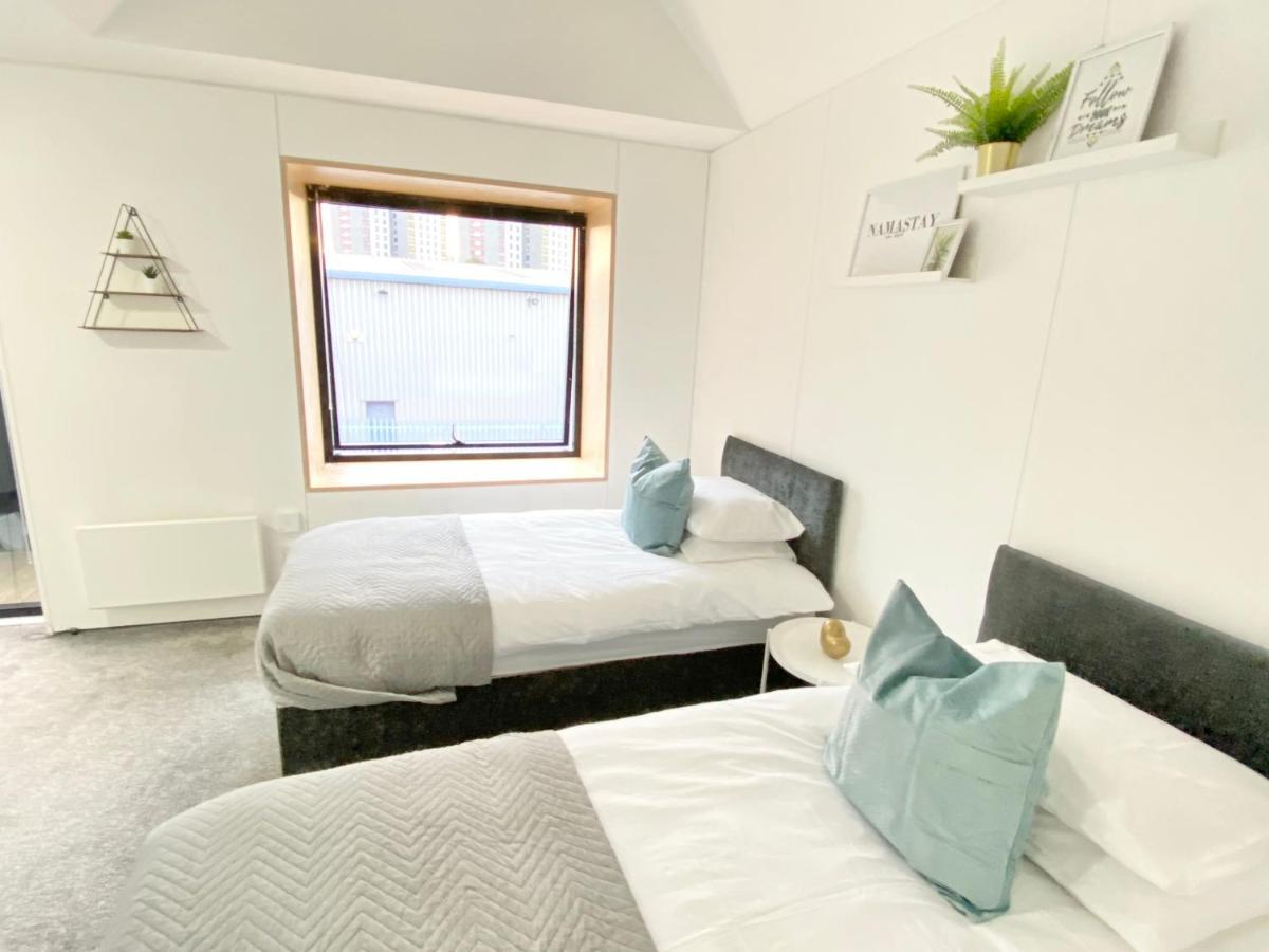 Casa de Férias Large Townhouse 5 Beds With Two Parking Spaces - Centre Manchester